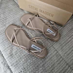 STEVE MADDEN | Agree Sandal Tan/Beige - SZ 8.5